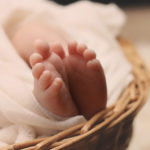 赤ん坊の足